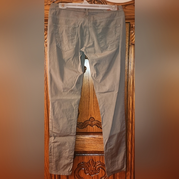 True Religion, green, size 25 - Picture 2 of 4